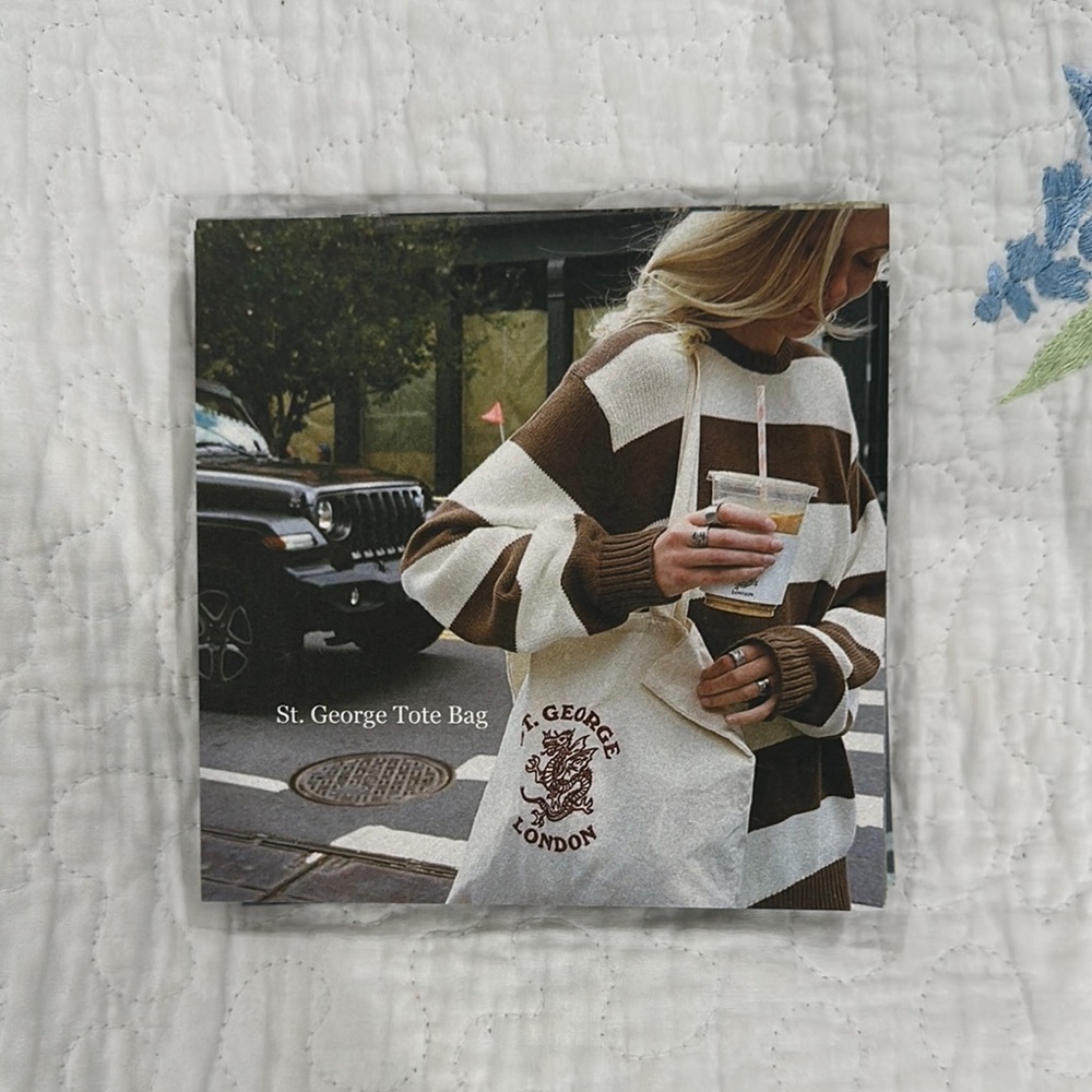 Brandy Melville Postcard Set - 25 Aesthetic Cards